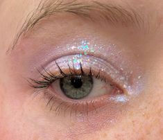 Light Shimmer Makeup, Different Eyes Shapes, Cottage Makeup, Fairy Eye Makeup Glitter, Soft Ethereal Aesthetic Makeup, Pale Skin Eye Makeup, Fairy Inspired Makeup, Mermaidcore Aesthetic Makeup, Fairy Core Makeup Aesthetic