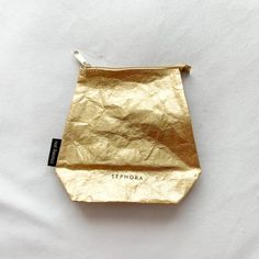 Gold Foil Sephora Zippered Pouch Makeup Bag Brand New, Never Used Approx Measurements: 7"X7"X3" Makeup Carrying Case, Sephora Brushes, Sephora Bags, Sephora Bag, Black And White Makeup, Sephora Makeup Brushes, Silver Makeup, Sparkly Makeup, Sephora Favorites