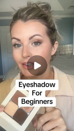 Chelsea Bare on Instagram: "Colors used: Sedona, Crush, Sabrina, Coco (eyeliner)  You can shop these shades in my bi0 under “order makeup”  #eyeshadowhack #easyeyeshadow #eyeshadowforbeginners #easymakeup #seint #seinteyeshadow #eyeshadowtutorial #neutraleyeshadow #makeuptips #girlgrwm #viralmakeup" Smokey Hair, 2024 Colors, Quick Makeup Tutorial, Beginner Eyeshadow, Makeup For Older Women, Date Night Makeup