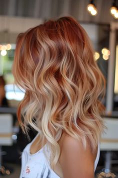 45 Red Hair With Blonde Highlights Looks for Every Season Red And Blond Short Hair, Copper Tones Hair, Red Hair Cuts Medium, Light Red Hair Color Ideas, Orange Blonde Highlights, Cooper Hair Color Highlights Blondes, Red Hair With Highlights Blonde, Blonde And Copper Hair