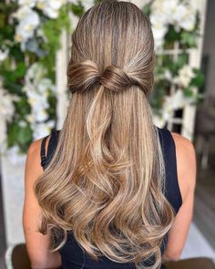 half up half down hairstyles for medium length Fun Haircuts, Hairstyles For Prom Medium Length, Half Down Prom Hairstyles, Half Up Half Down Prom, Down Prom Hairstyles, Hairstyle For Prom, Cute Prom Hairstyles, Half Updo Hairstyles, Hairstyles For Prom