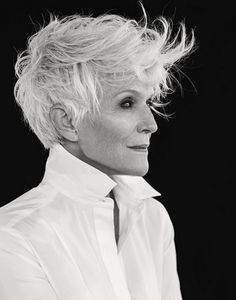 Maye Musk, Short Grey Hair, Haircut For Older Women, Beauty Influencer, Great Hair, Short Hairstyles For Women, Silver Hair, Pixie Haircut, Hair Dos