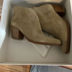 I Do Not Wear. Suede Ankle Boots, Bootie Boots, Ankle Boots, Size 7, Women Shoes, Boots, Women Shopping, How To Wear, Color