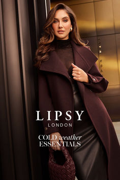 Meet your new Autumn staples. Whether you're a classic leather jacket fan, or you're ready to wrap up warm, Lipsy's latest cold-weather styles are here to revamp your wardrobe. Warm Christmas Outfit, Winter Race Day Outfits, Autumn Staples, European Fashion Winter, Sultry Makeup, Chunky Sweaters, Race Day Outfits, Cute Thanksgiving Outfits