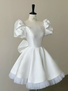 Dresses With Ruffles, Satin Sleeves, Confirmation Dresses, Hot Prom Dress, Short Homecoming Dresses, Satin Homecoming Dress, 파티 드레스, Prom Dress Inspiration, Grad Dresses