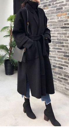 Hijab Fashion Casual Muslim Outfit Ideas, Muslim Outfit, Khaki Coat, Street Hijab Fashion, Modest Fashion Hijab, Hijab Style Casual, Coat Outfit, Hijabi Outfits Casual, Muslim Fashion Outfits