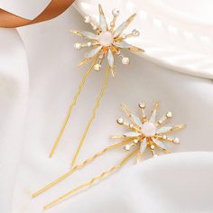 PRICES MAY VARY. Crystal star hair pins are made of alloy, pearl and rhinestone. Beautiful pearl bridal hair pins for your wedding day. Prom head pins measures approximately 3*1.5inches (7.62*3.81cm),color: gold. Bridal head accessories for brides can be worn easily according to your hair style to give your look a more elegant look. Gold head pieces can used at the wedding,birthday party,prom,evening and other occasions. Rhinestone hair decoration won't be broken and fade. It's a nice gift for y Art Deco Hair Accessories, Star Hair Pins, Star Hair Accessories, Greek Hair, Cotton Dress Indian, Bridal Hairpins, Bridal Hair Pins Pearl, Accessories Pearl, Art Deco Hair