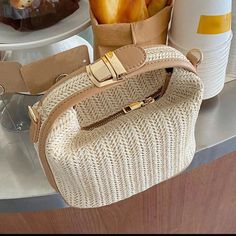 Pretty Cream Colored Straw Hand/Shoulder Bag. Has Attachable Shoulder Strap. Summer Purses, Beg Tangan, Straw Handbags, Crossbody Bag Women, Mini Handbags, Shoulder Messenger Bag, Types Of Bag, Guangzhou, Women's Bags