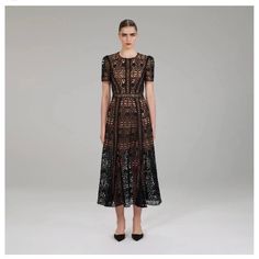 Worn Once Beautiful Black Self Portrait Midi Dress. Us Size 4. Uk Size 8 From Smoke And Pet Free Home. No Defects Guipure Dress, Runway Vintage, Black Lace Midi Dress, Self Portrait Dress, Guipure Lace, Lace Midi, Vintage Elegant, Lace Midi Dress, Party Looks