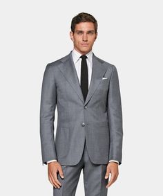 A mid-grey suit with a natural shoulder and sporty patch pockets, this classic single-breasted Havana is just at-home at an upscale wedding as it is at the office. Gray Wedding Suit, Wedding Suit Men, Slim Fit Blazer, Gray Wedding, Mens Casual Dress Outfits, Fashion Suits For Men