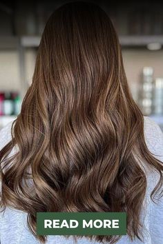 Milk Chocolate Balayage Hair is a beautiful blend of light and dark brown tones that create a natural-looking, sun-kissed effect. This hair color is perfect for those who want a subtle change without going too drastic. Click to see more stunning chocolate brown balayage hair colors for every skin tone and follow us for more hair color ideas. // Photo Credit: Instagram @beccasharstyle