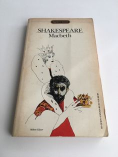 shakespeare macbeth written by michael carver on the front cover of a book with an image of a man