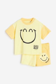 Sweatshirt Fabric, Kids Set, Cotton Set, Casual Sets, Summer Kids, Light Yellow, Baby Boy Outfits, World Of Fashion, Boy Outfits