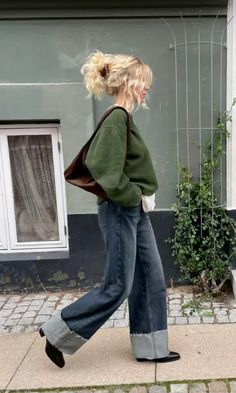 Ballet Flats Outfit, Look Boho Chic, Quoi Porter, Flats Outfit, Autumn Fits, Paris Mode, Cooler Look, Looks Street Style, Mode Inspo