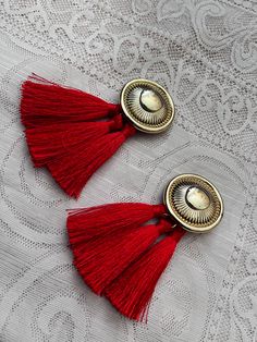 Incredible Vintage Womens Tassel Red and Gold Earrings Old Shop stock from the 70s Clip on fastening 4 inch including tassel Such a unique design Retro Festival, Red Boho, Western Boho, Red And Gold, Hats Vintage, Red Gold, Jewelry Earrings Dangle, Gold Earrings, 4 Inch