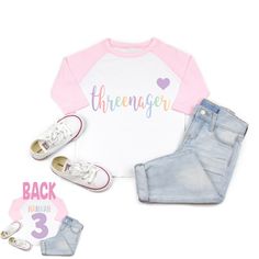 a white and pink shirt with the words,'threenoper'on it