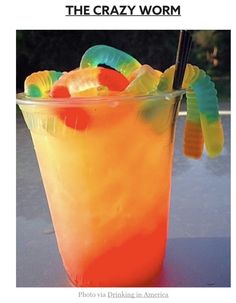 Drink Vodka, Juice Splash, Tipsy Bartender, Gummy Worms, Alcohol Recipes, Slushies, Adult Drinks, Pineapple Juice