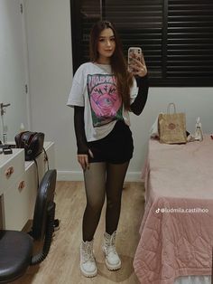 Live Show Outfit Ideas, Big Tshirt Outfit, Top Farm, Diy Vetement, Shein Outfits, Mini Top, Casual Day Outfits, Tumblr Outfits