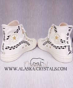 Vans Painted Shoes Ideas, Harry Potter Shoes, Groomsmen Shoes, Harry Potter Room Decor, Harry Potter Items, Wedding Converse, Harry Potter Style