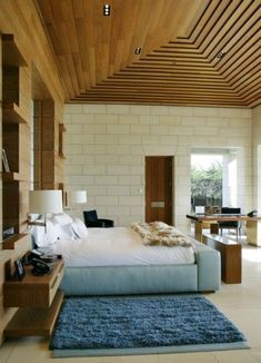 Modern wooden ceiling Modern Wooden Ceiling, Master Suite Decor, Master Room Design, House Bedroom Ideas, Fresh Bedroom, Interior Ceiling Design, Modern House Interior