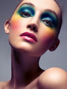 Rainbow glow Hd Make Up, Make Carnaval, Bright Makeup, Rainbow Makeup, Smink Inspiration, Makeup Photography