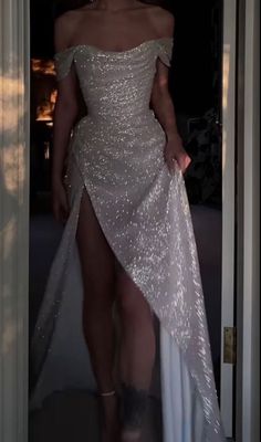 Prom Dress Sequin, Stile Kylie Jenner, Classy Prom, Sequin Evening Dress, Trendy Prom Dresses, Prom Dresses Formal, Classy Prom Dresses, Stunning Prom Dresses, Dress Sequin