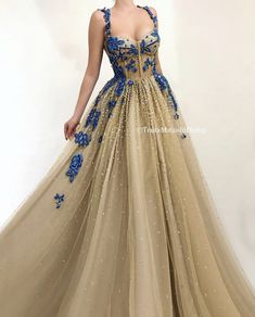 Goddess Attire, Debs Dresses, Larp Ideas, Teuta Matoshi, Money Honey, Quince Dress, Fantasy Gowns, Royal Style