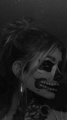 Halloweenský Makeup, Halloween Make-up Looks, قلادات متدلية, Holloween Makeup, Make Up Designs, Cute Halloween Makeup, Halloween Makeup Pretty