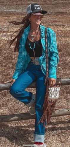 Celebrity Maternity, Cute Western Outfits, Nfr Outfits, Maternity Styles, Cute Cowgirl Outfits