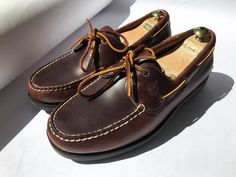 Timberland Slip On Boat Deck Dock Shoes With Leather Laces SIZE: 11 W (W - for wide) ---> corresponds to UK 10.5 size and EU 45 size  COLOR: BROWN MATERIAL: genuine leather, leather lining, rubber sole, leather laces CONDITION: perfect, near new condition Mens Deck Shoes, Dock Shoes, Lunch Hour, Mens Loafers, Cropped Blazer Jacket, Deck Shoes, Polo Sport Ralph Lauren, Timberland Mens, Shoes Uk