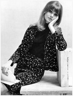 Jane Shrimpton, Jean Muir, Model Jeans, Ossie Clark, 70s Clothing, 60's Style, Fashion 70s