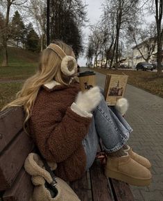 Dr Shoes, Autumn Fits, Cooler Look, Fall Fits, Winter Fits, Autumn Cozy, Winter Aesthetic, Autumn Aesthetic, 가을 패션