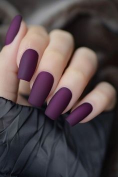 Simple Nail Designs Dark Colors, Matt Plum Nails, Dark Plum Nails Matte, Matte Dark Nails, Plum Matte Nails, Dark Purple Matte Nails, Matte Plum Nails, Winter Dark Nails, Purple Matte Nails Design