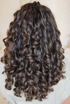 My Top 5 Foams for Wavy + Curly Hair Curly Hair Medium Length Layers, Hair Looks For Curly Hair, Wavy Curly Brown Hair, Medium Length Brown Curly Hair, 3 A Curls, Back Of Curly Hair, Medium Curly Wavy Hair, Curly Hair From The Back, Dark Brown Hair Curly