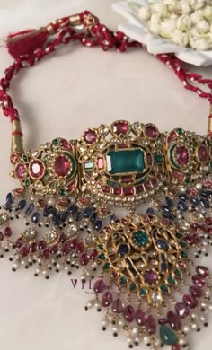 Royal Jewels Indian, Royal Jewelry Indian, Marwadi Jewellery, Traditional Jewelry Antique, Necklace Gold Design, Traditional Gold Jewelry, Jewellery Painting, Mehndi Jewellery, Indian Temple Jewellery