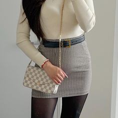 Brand New! Shein Plaid Gingham Mini Skirt Super Cute And Fits Well! Good Material And Well Made For Shein! Pacsun, Urban Outfitters, Zara, H&M 6th Form Outfits, Check Mini Skirt, Fall Plaid, Miniskirt Outfits, Fall Winter Wardrobe, Plaid Skirts, Winter Wardrobe, Skirt Outfits, Simple Outfits