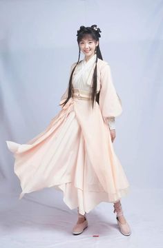 Chinese Movies, Movie Costumes, Costume Outfits, Traditional Dresses, Concept Design, Actors & Actresses, Actresses, Queen