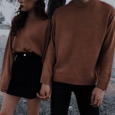 Twin Couples Outfits, Mens Clothing Styles For Wedding, Twinning Couples Outfits, Matching Clothes Couple Aesthetic, Matching Fall Outfits For Couples, Twin Outfit Ideas, Couple Style Fashion Outfits, Couple Outfit Ideas Matching, Matching Outfits For Couples Aesthetic