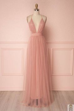 Deep V Neck Prom Dress, Deep Dress, V Neck Prom Dress, Dress Blush Pink, Pink Floor, Halter Evening Dress, Blush Dress, Pink Party Dresses, Spaghetti Strap Prom Dress