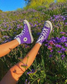 Zapatillas All Star, Cute Converse Shoes, Converse Aesthetic, Purple Converse, Cute Converse, Trendy Shoes Sneakers, Preppy Shoes, Cute Nike Shoes