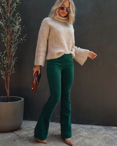 Flare Corduroy Pants Outfit, Green Pants Outfit Ideas, Corduroy Pants Outfit, Dark Green Pants, Pants Outfit Ideas, Warmest Wishes, Pastel Outfit, Green Pants