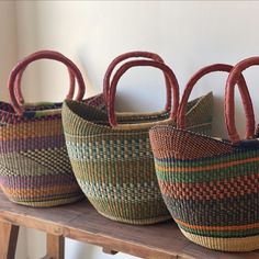 The U-shopper basket is the perfect tote, beach bag, shopper, everyday bag, or home decor basket. The beautiful bolga baskets are hand-woven in small villages of Ghana, a tradition passed down from generation to generation. They are woven out of renewable resources, including banana leaf and elephant grass, which grow abundantly in the region. Each basket is hand woven and 100% unique! The leather handle is treated using an all-natural process (either dyed and oiled or painted). Note that handle Straw Bag Outfit, Tote Beach Bag, Bolga Basket, Craft Tote, Dream Bags, Handmade Fair, Home Decor Baskets, Wicker Bags, Market Baskets