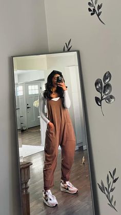 Fall Jumpsuit Outfit, Jumpsuit Outfit Fall, Comfy Mom Outfits, Comfy Work Outfit, Jumpsuit Outfit Casual, Jumpsuit Fall, Cute Modest Outfits, Summer Work Outfits, Cute Comfy Outfits