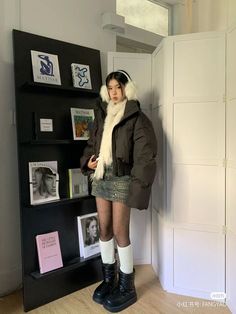 #BEAUTY, #RELATIONSHIPS #Fashion #Animals #Outfits #Winter Outfits #Animals Kpop Idol Winter Fashion, Cold Weather New York Outfits, Black Boots And Tights Outfit, Winter Outfits Douyin, Winter Outfits Acubi, Shibuya Outfit, Black Earmuffs Outfit, Fall Japan Outfit, Acubi Winter Outfit