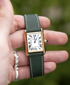 Mens Watches Guide, Vintage Watches Women, Wrist Candy, Cartier Watch, Watches Unique, Ring Watch, Girly Jewelry