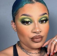 Face Beat Makeup, Glam Makeup Look, Makeup For Green Eyes, Makeup Goals, Makeup Set