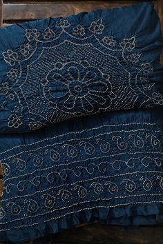 Gajji Silk Bandhani Saree, Silk Backdrop, Saree Sabyasachi, Bottle Green Saree, Boho Fashion Over 40, Blue Silk Saree, Kota Silk Saree