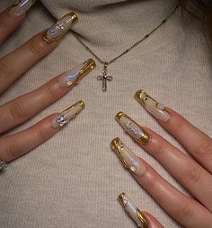 Gold Stiletto Nails, Hippie Nails, Diy Acrylic Nails, Vintage Nails, Spring Nail Designs, Edgy Nails, Blush Nails, Classy Acrylic Nails