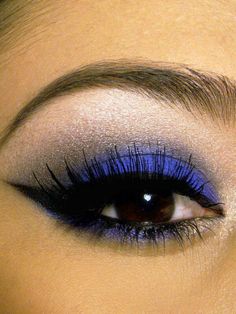 Order today www.marykay.com/healthybeauty Smokey Eyes Tutorial, Blue Smokey Eye, Winged Eye, Smokey Eyes, Make Up Looks, Blue Makeup, Smokey Eye Makeup, Eye Make, Pretty Eyes