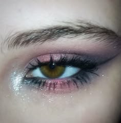 pink and black makeup Pink White Black Eye Makeup, Grey And Pink Makeup, Pink Glitter Smokey Eye, Grunge Pink Makeup, Grunge Hoco Makeup, Y2k Prom Makeup, Purple And Black Eyeshadow Looks, Purple Makeup Goth, Pink Sparkly Makeup Looks